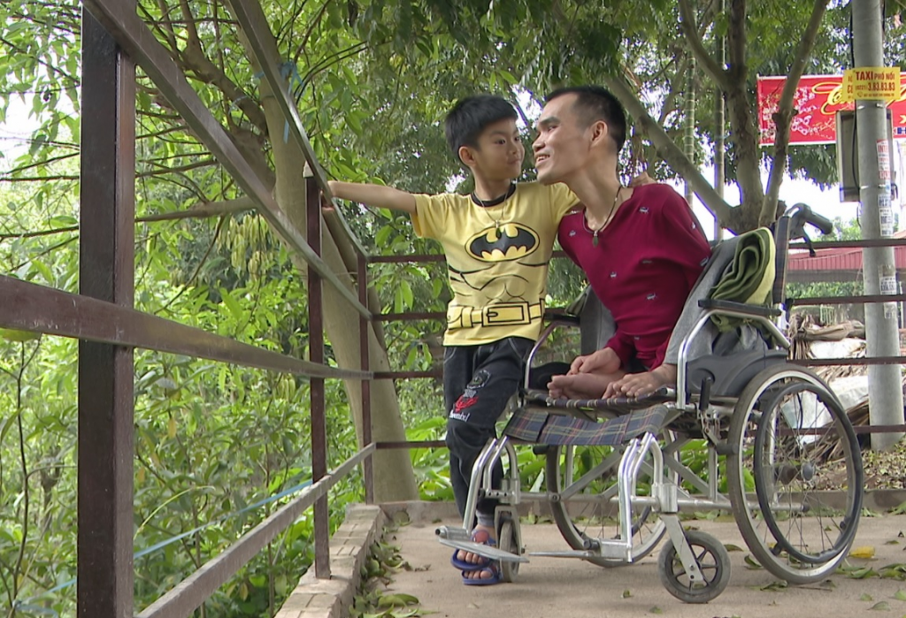 Hưng Yên: Chàng trai khuyết tật và khát vọng giúp đỡ cộng đồng