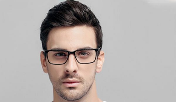 Có nên đeo kính cận thường xuyên không?